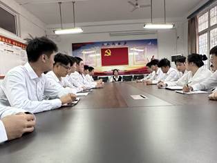 智能制造系团总支召开关于“弘扬雷锋精神，树立文明新风”主题交流会 (5)